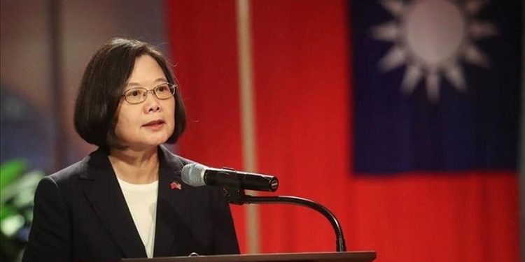 Tayvan lideri, ada çevresindeki tatbikatlar yapan Çin'e itidal çağrısında bulundu