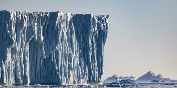 Tehlike büyük: Kuzey Kutbu dünyanın geri kalanından 4 kat daha hızlı ısınıyor