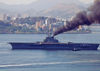 Tepkiler geri adım attırdı: Asbestli gemi, Türk kara sularına girmeyecek