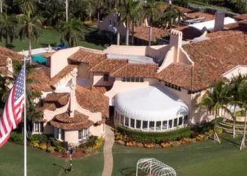 Trump, FBI'ın evine yaptığı baskın nedeniyle ABD devletine dava açtı; el konulan belgelerin okunmasını engellemeye çalışıyor