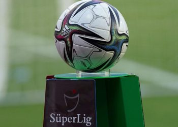 Tuğrul Akşar: Süper Lig havuz gelirlerinde 22 yıl öncesi tutarın gerisinde kalmıştır