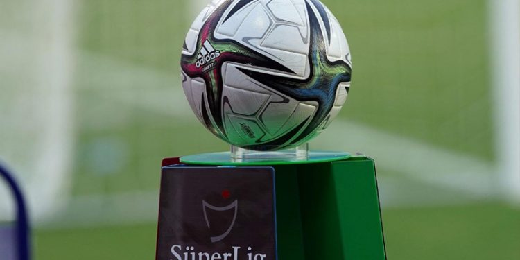 Tuğrul Akşar: Süper Lig havuz gelirlerinde 22 yıl öncesi tutarın gerisinde kalmıştır