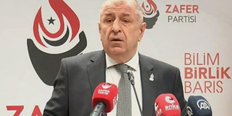 Ümit Özdağ: Hedef, seçimlere kadar 3 milyon Suriyeliye vatandaşlık vermekmiş