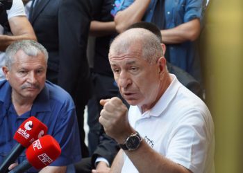 Ümit Özdağ, Soylu’yu yalanladı: Vatandaşlık verilen Suriyeli sayısı 1,4 milyon!
