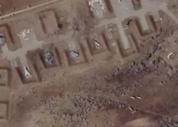 Uydu fotoğrafları, Rusya'nın Kırım'daki üssünün patlamalar sonucu ağır hasar aldığını gösteriyor