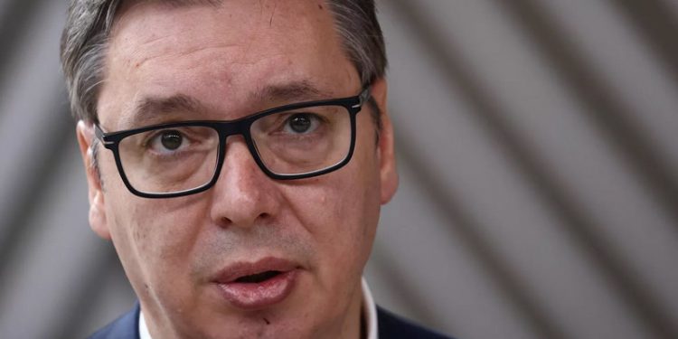 Vucic: Kosovalı Sırpları NATO korumazsa Sırbistan koruyacak