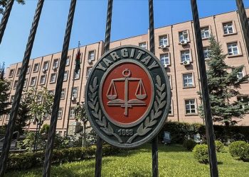 Yargıtay'dan emsal karar: İşçilerin herhangi bir alacaklarını alamaması haklı fesih sayılacak