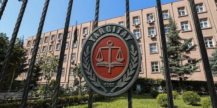 Yargıtay'dan emsal karar: İşçilerin herhangi bir alacaklarını alamaması haklı fesih sayılacak