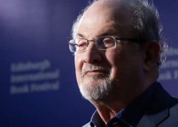 Yazar Salman R&uuml;şdi'yi bı&ccedil;aklayan saldırgan su&ccedil;suz olduğunu iddia etti