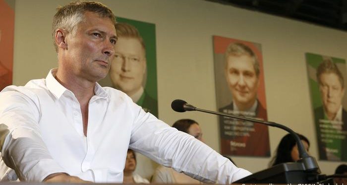 Yekaterinburg eski belediye başkanı Roizman Ukrayna işgalini eleştirdiği için gözaltına alındı