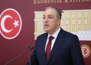 Yeneroğlu sordu: Temmuz ayında kaç kamu görevlisi ihraç edildi?