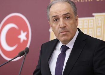 Yeneroğlu'ndan Çavuşoğlu'na: Rusya ile 2. parti s-400 alımı konusunda yeni bir sözleşme yapılmış mıdır?