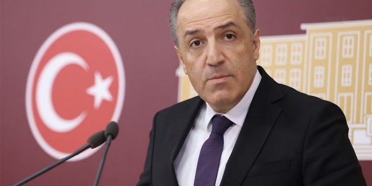 Yeneroğlu'ndan Çavuşoğlu'na: Rusya ile 2. parti s-400 alımı konusunda yeni bir sözleşme yapılmış mıdır?