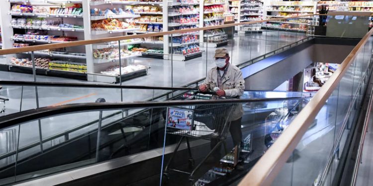 Yönetmelik değişti, AVM'ler isyan etti