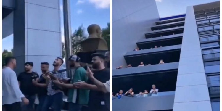 Zabıtanın engellediği Kürt müzisyenlerden İBB önünde şarkılı protesto