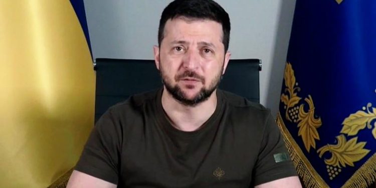 Zelenski'den Ukrayna'da eşcinsel evlilik için yeşil ışık