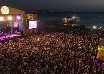 Zeytinli Rock Festivali ertelendi
