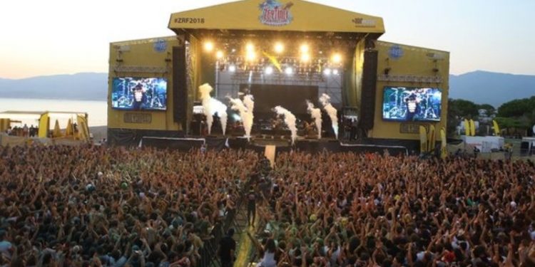 Zeytinli Rock Festivali kaymakamlık tarafından yasaklandı