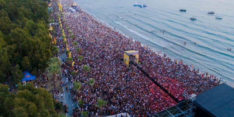 Zeytinli Rock’tan sonra Milyon Fest de yasaklandı