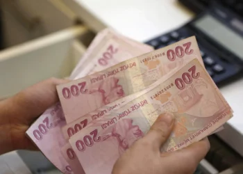 Türkiye'de Enflasyon ve Faiz Oranları
“Türkiye Ekonomi Modeli” politikası, düşük faiz ve rekabetçi kur üzerinden büyüme hedefiyle sürüyor. Merkez Bankası politika faizini yüzde 13’e indirdi. Temmuz ayında da yıllık enflasyon yüzde 79,60’a ulaştı. Türkiye'de Mart 2021'den bu yana faiz-enflasyon oranları nasıl seyretti?