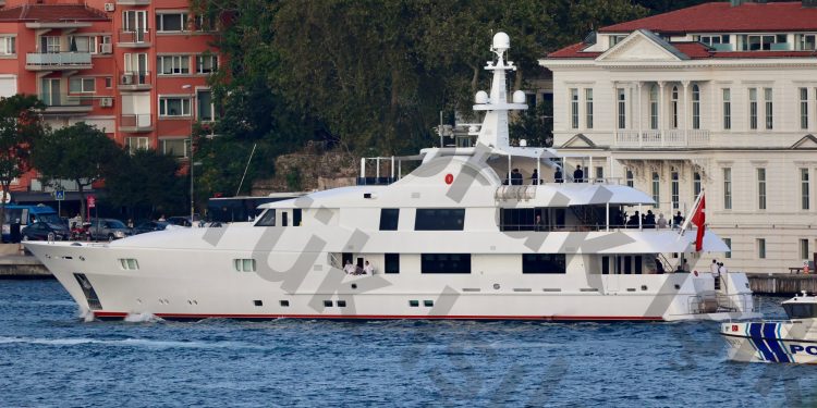 ‘Aynı gemideyiz’ demişti: Erdoğan’ın ‘yüzen saray’ı boğaz turunda