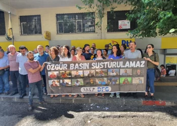 Tutuklu Gazeteciler İçin Beş İlde Eylem