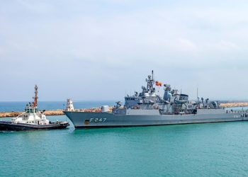 10 yıl sonra Türk savaş gemisi İsrail limanına demirledi