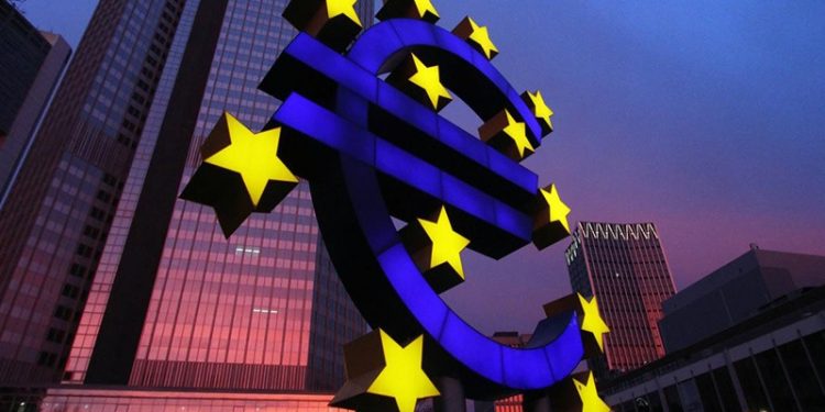 24 yıl sonra bir ilk: Avrupa Merkez Bankası'ndan tarihi faiz kararı geldi