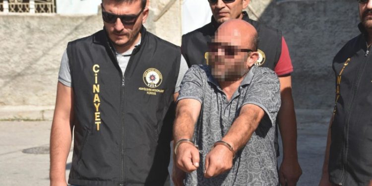 28 yıl önce işlenen cinayeti telefonda itiraf edince yakalandı