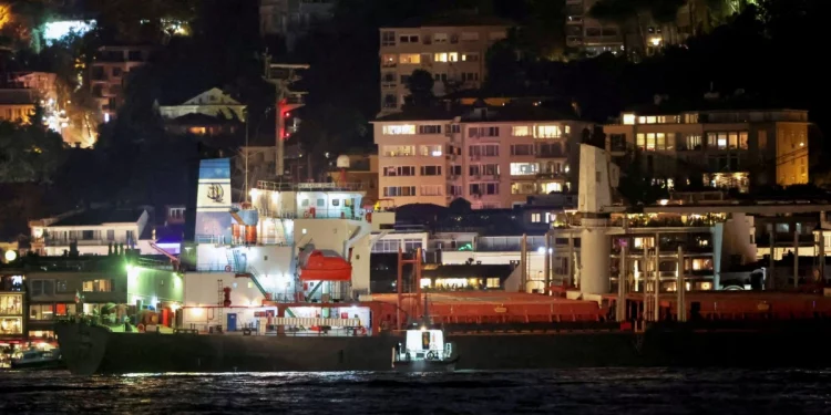 Ukrayna Tahılı Yüklü Gemi Ahırkapı Açıklarında Bekliyor