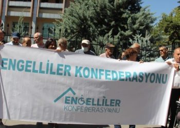Engelliler Konfederasyonu MEB önünde: Hani sosyal devlet hani eşitlik?