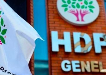 HDP: Özgürlük talebiyle gelişen kadın direnişinin yanındayız