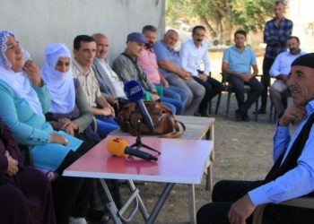 Sur’da yakınlarını kaybedenler Hakan Arslan’ın ailesini ziyaret etti | YENİLENDİ