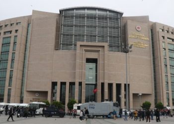 44 avukatın davası ertelendi