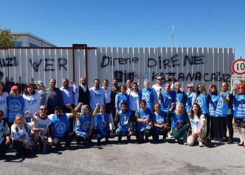 Direnişteki tekstil işçilerine ziyaret