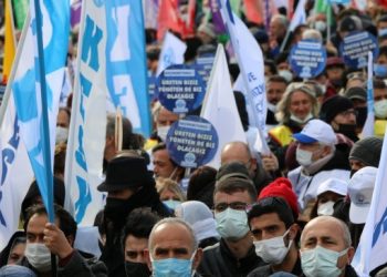 SES İzmir Şubesi’nden banka promosyonlarına tepki