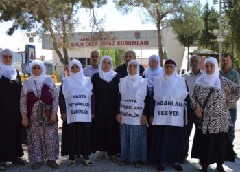 Adalet Nöbeti’nde tecride karşı mücadele çağrısı