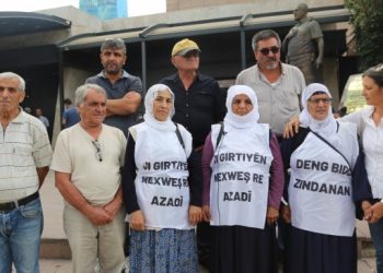 Adalet Nöbeti: Bu günler de geçecek