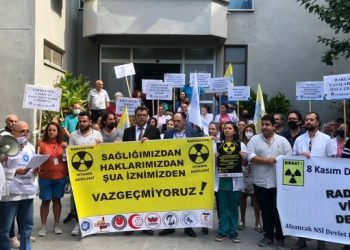 Radyoloji teknikerleri iyonize radyasyona maruz kalıyor