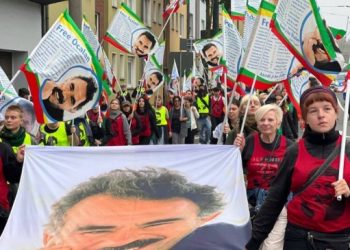 Gençlerden Abdullah Öcalan’a özgürlük yürüyüşü
