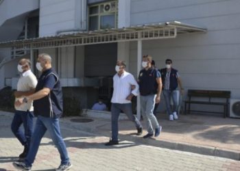 Mersin’de 3 belediye çalışanı tutuklandı