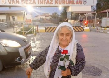 80 yaşındaki hasta mahpus Makbule Özer tahliye edildi