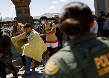 ABD'nin güneyinde sınır gözaltıları ilk kez 2 milyonu aştı