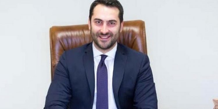 AKP'li vekil Mücahit Arınç: Peker'in iddiaları acilen soruşturulmalı