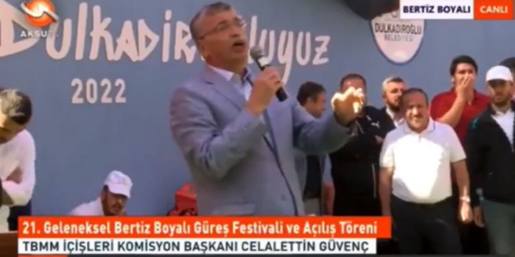 AKP’li vekil muhalefete hakaret etti, vali alkışladı: CHP’den ‘tetikçi olma’ tepkisi