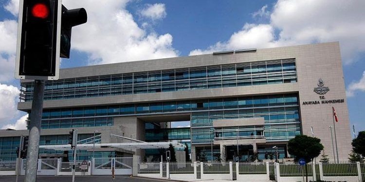 AYM 'ifade özgürlüğü ve yürüyüş hakkı ihlal ediliyor' dedi, kararının bir örneğini de Meclis'e gönderdi
