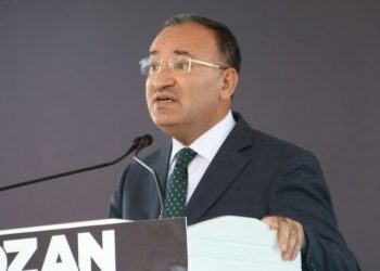 Adalet Bakanı Bozdağ'dan Barolara tepki: Değil 81 baro, herkes imza atsa...