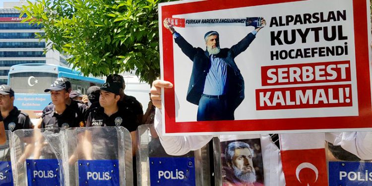 Adana’dan sonra, Patnos Emniyeti de Alpaslan Kuytul’a savaş açtı!