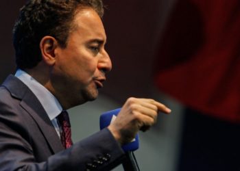 Ali Babacan'dan tartışma yaratacak 'adaylık' çıkışı: '6 parti dışında bir 7'nci isim de olabilir'