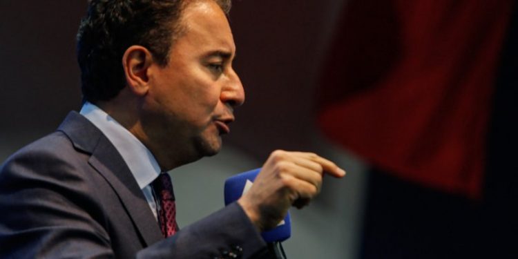 Ali Babacan'dan tartışma yaratacak 'adaylık' çıkışı: '6 parti dışında bir 7'nci isim de olabilir'
